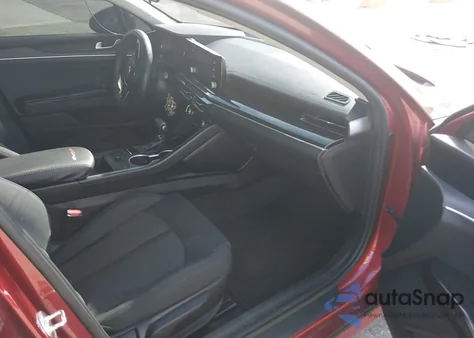 2021 Kia K5 Lxs из США, поврежденный, VIN 5XXG14J21MG023097